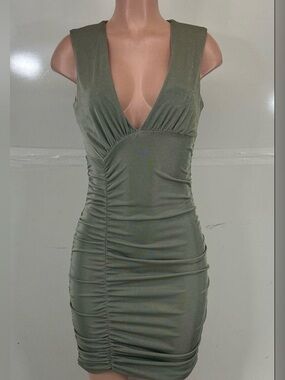 Juniper Blu Sage Green Sleeveless V-Neck Ruched Bodycon Dress